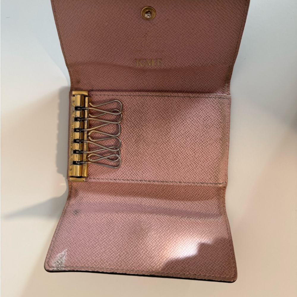 Louis Vuitton 6 Ring Key Holder Damier Ebene and Rose Ballerine - Picture 5 of 7